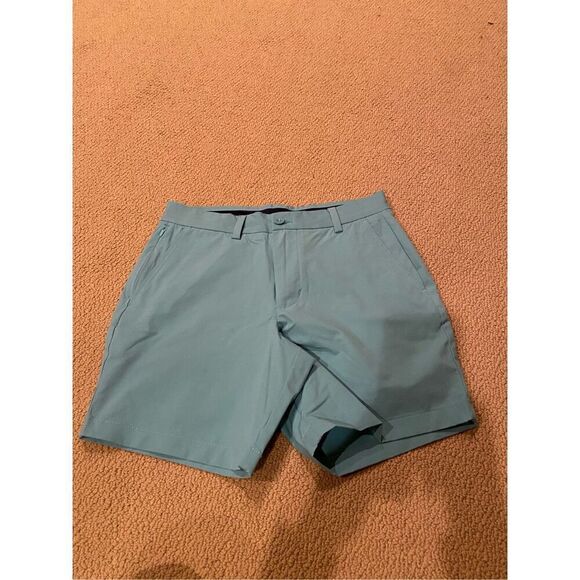Vineyard vines on the go performance shorts size 28 - Picture 1 of 6